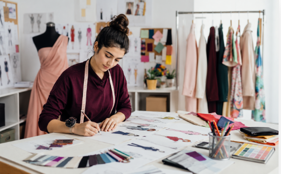 Diploma in Fashion Design – Complete Career Guide by bhavyagyan